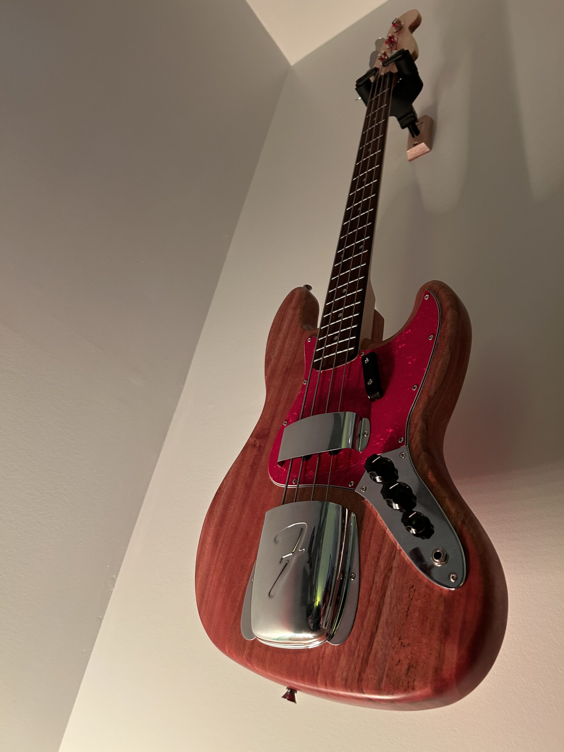 Mahogany Jazz Bass Build